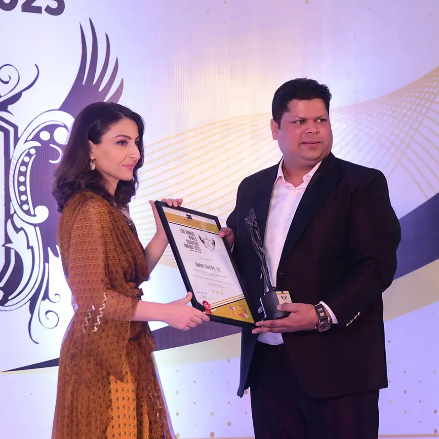 awarded by soha ali khan to Dr. Gautam for Top ayurvedic sexologist in Ghaziabad 